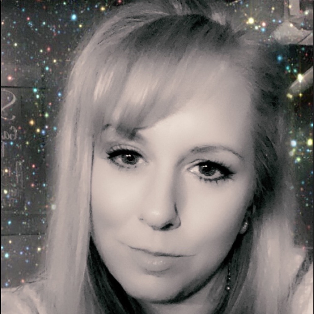 Meet your Posher, Kally